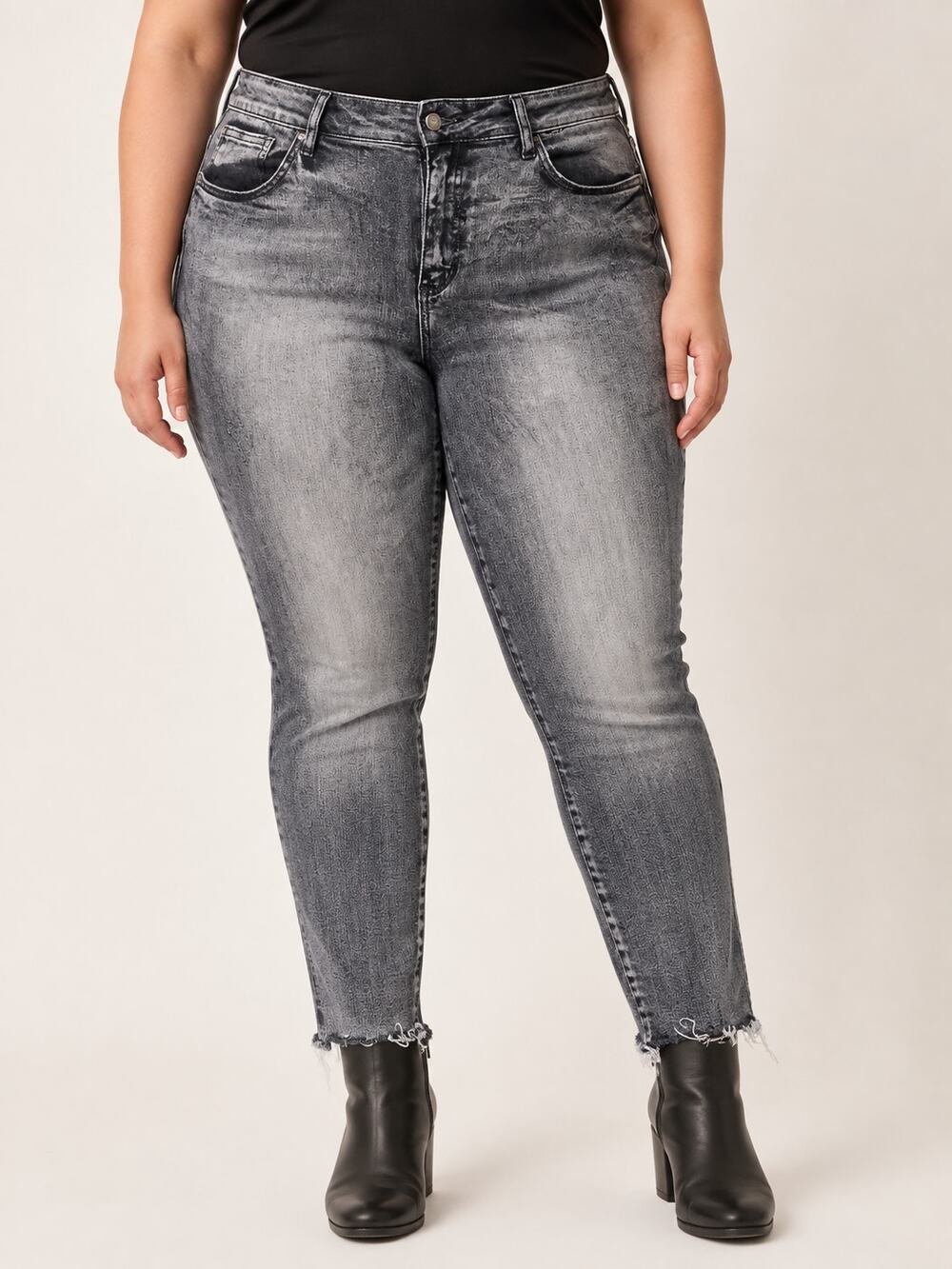 Judy Blue Jeans Women’s 18W Gray Acid Wash Skinny Raw Hem Stretch
